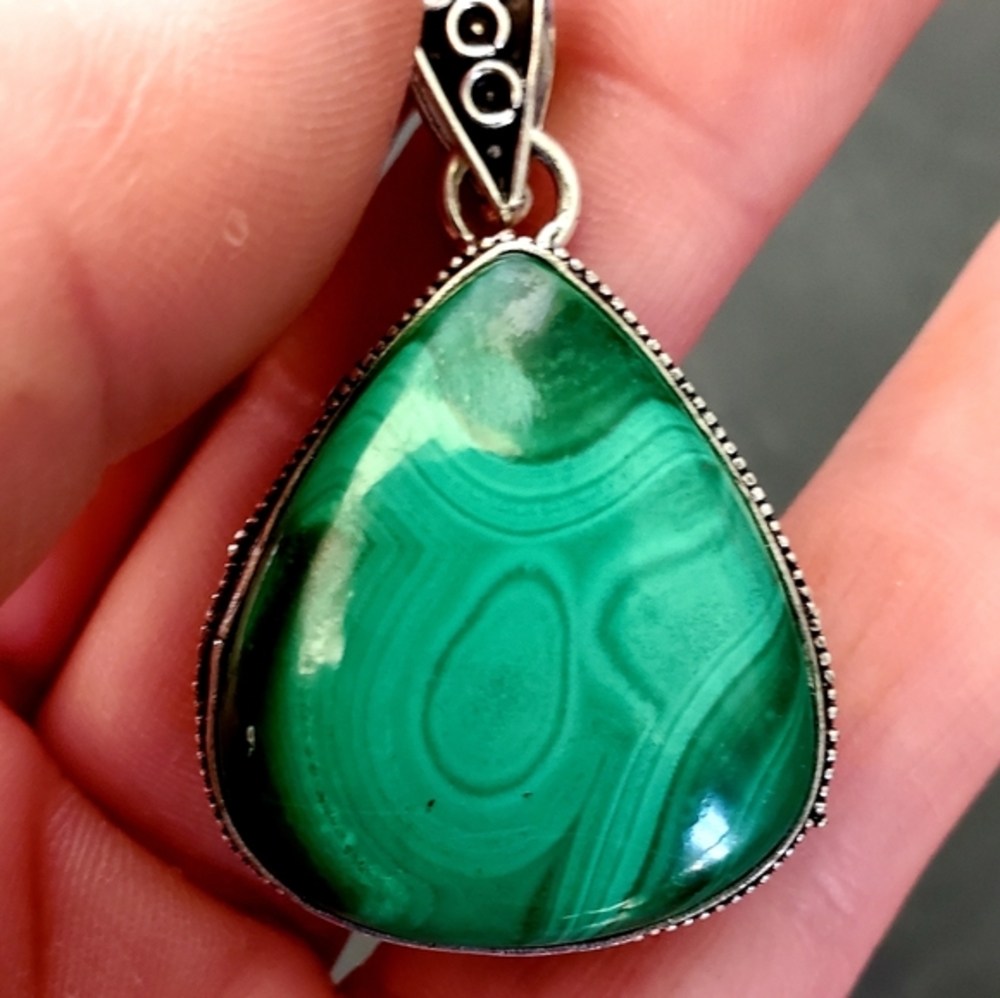 New Malachite Antique Design 925 Silver Pendant.